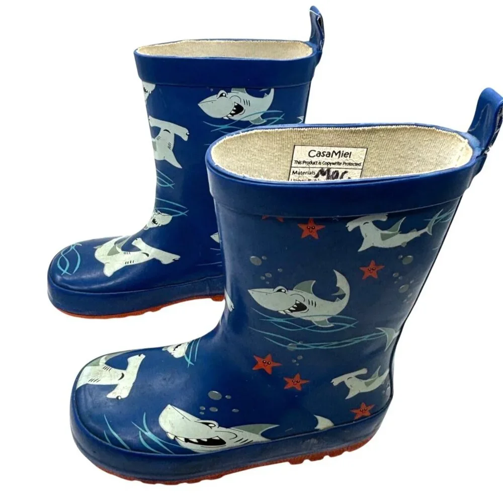 CasaMiel‎ Shark Print Blue Rubber Rain Boots Kid Size 9 Pull-On Tabs Non-slip